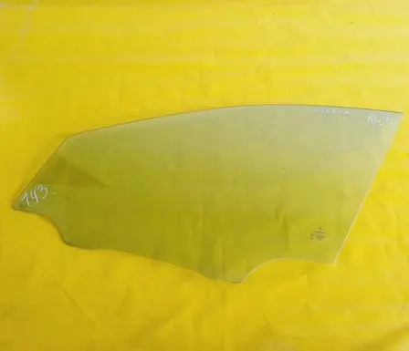 Mercedes-Benz R W251 Front door window glass four-door