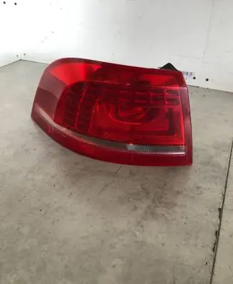 Volkswagen PASSAT B7 Rear/tail lights 3AF945207B