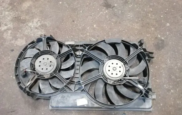 Chrysler Voyager Fan set 04809413AF