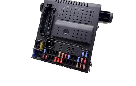 Volvo V70 Fuse module 30786889