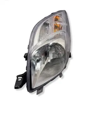 Toyota Yaris Headlight/headlamp 