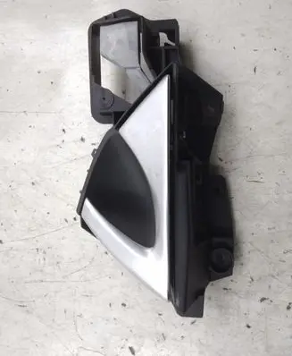 Citroen DS5 Front door interior handle 9688506377