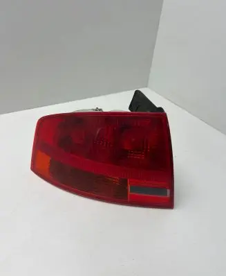 Audi A4 S4 B7 8E 8H Rear/tail lights 965083