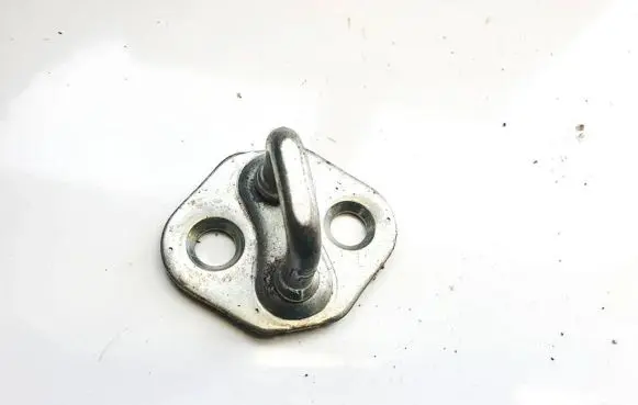 Volkswagen Golf VI Front door lock loop/hook striker 