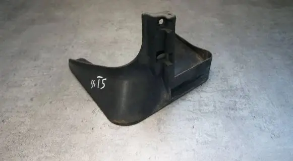 SsangYong Rodius Front splash guards bracket 7975021600