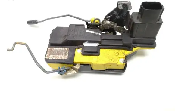 Volvo XC70 Rear door lock 8626968