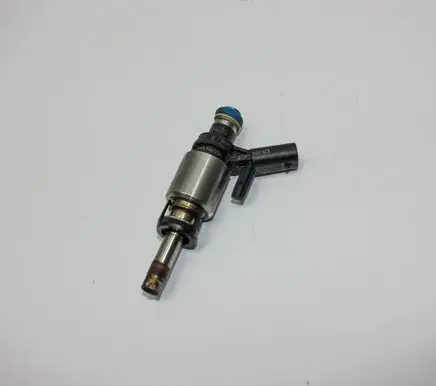 Audi A5 Sportback 8TA Fuel injector 06K906036
