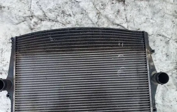 Volvo V70 Intercooler radiator 874386b