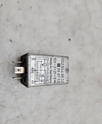 Mercedes-Benz 207 310 Other relay 0025449832