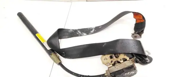 Volkswagen Golf III Front seatbelt 1H4857706A 00058336