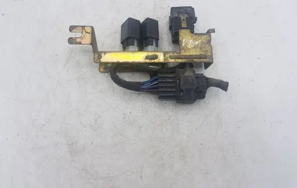 Mitsubishi Pajero Sport I Other relay 521F011C