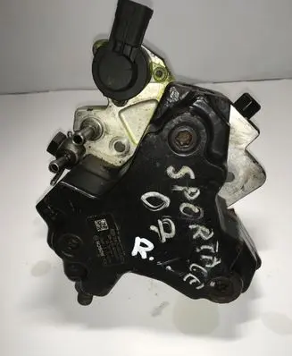 KIA Sportage Fuel injection high pressure pump 0445010121 3310027400 0928400633