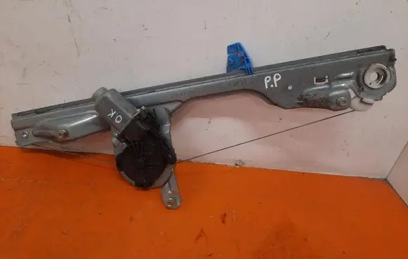 Renault Modus Front door window regulator with motor 118242