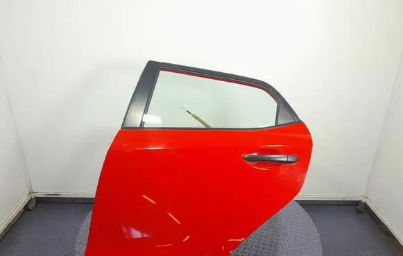 Mazda 2 Rear door