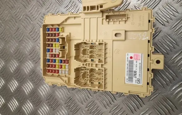KIA Ceed Fuse box set 91950J7630