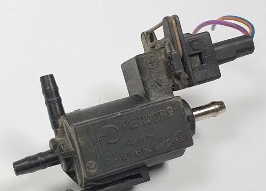Land Rover Discovery 4 - LR4 Electromagnetic valve AH22209054AA