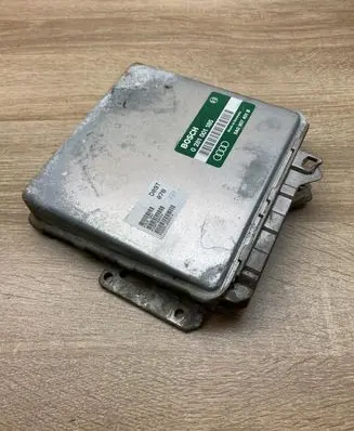 Audi 80 90 S2 B4 Engine control unit/module ECU 8A0907401B 0281001185