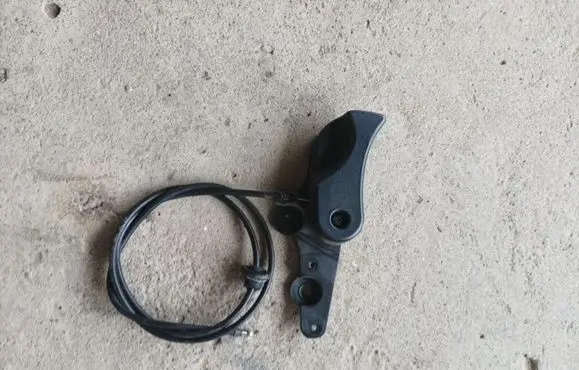 BMW X1 E84 Engine bonnet (hood) release handle 107021 9150273 11242010