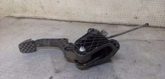 Volkswagen Golf VI Clutch pedal 1K1721059DM