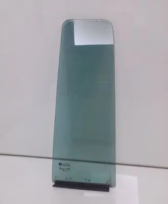 Opel Zafira B Rear vent window glass 