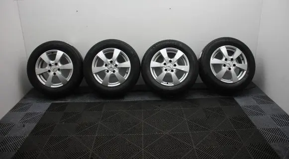 Mercedes-Benz A W169 R15 alloy rim 000000