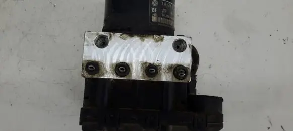 Volkswagen Golf IV ABS Pump 1J0907379P MLS9D2224Y 5WK8476