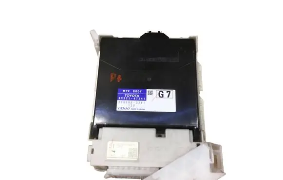 Toyota Prius+ (ZVW40) Central body control module 8922147241 2380003281