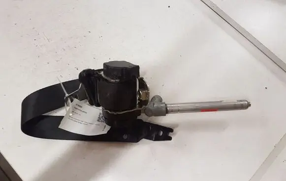 Volvo S80 Rear seatbelt 6081727RZ 39821977