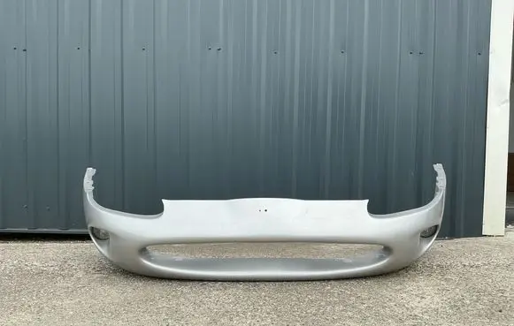 Jaguar XK8 - XKR Front bumper HJB6469AB