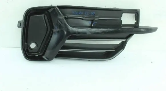 Volvo XC90 Front bumper lower grill 31383840