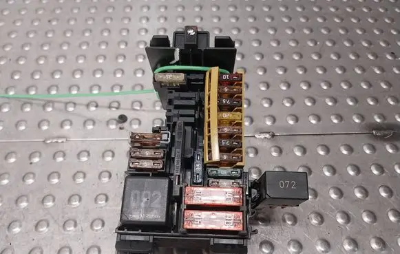 Mercedes-Benz S W222 Fuse box set A2229062901
