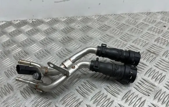 Audi Q5 SQ5 Engine coolant pipe/hose 05L122157AS 03F919501B 05L121157AK