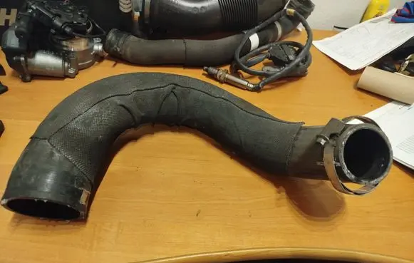 Audi A6 S6 C8 4K Intercooler hose/pipe 4K0145738R