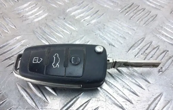 Audi A6 S6 C6 4F Ignition key/card 4F0837220D