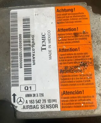Mercedes-Benz ML W163 Airbag control unit/module A1635422918