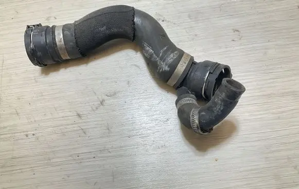 BMW 3 E90 E91 Engine coolant pipe/hose 7789720