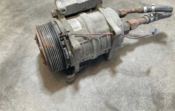 Renault Master II Air conditioning (A/C) compressor (pump) QP15XD1796 15SR1932