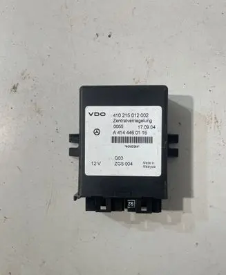 Mercedes-Benz Vaneo W414 Door central lock control unit/module 410215012002 A4144460116