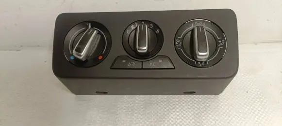 Audi A1 Climate control unit 8X0820045A W5221001 901514660000
