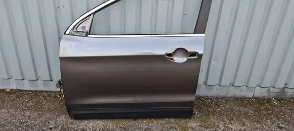 Nissan Qashqai Front door 