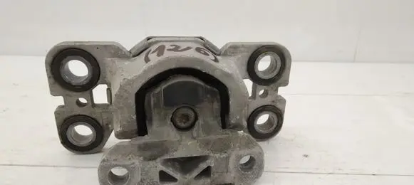 Volvo XC70 Engine mount bracket 31316875