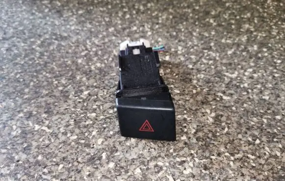 Mazda 5 Hazard light switch