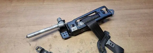 Volvo V50 Front seatbelt 30615571 3039254428