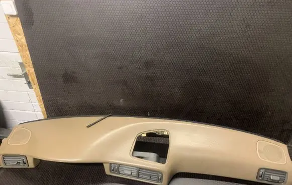 Volvo C70 Dashboard 9150667