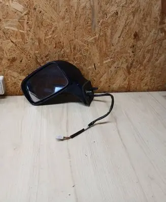 Toyota Corolla Verso AR10 Front door electric wing mirror E11015857