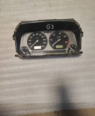 Volkswagen Golf III Speedometer (instrument cluster) 45392325900E