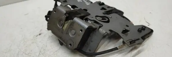 Chrysler Voyager Sliding door lock 