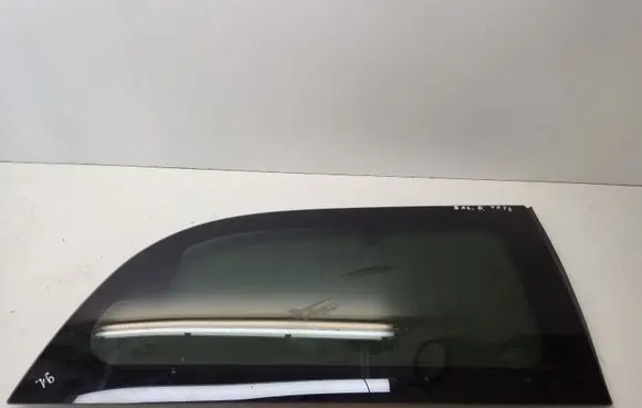 Chrysler Grand Voyager V Rear side window E143R001385