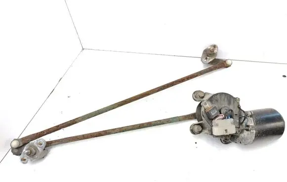 Mazda 929 Front wiper linkage and motor
