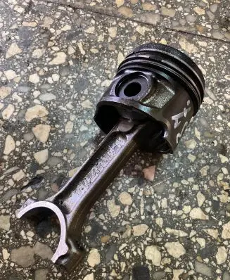 Renault Kangoo I Piston 7657X